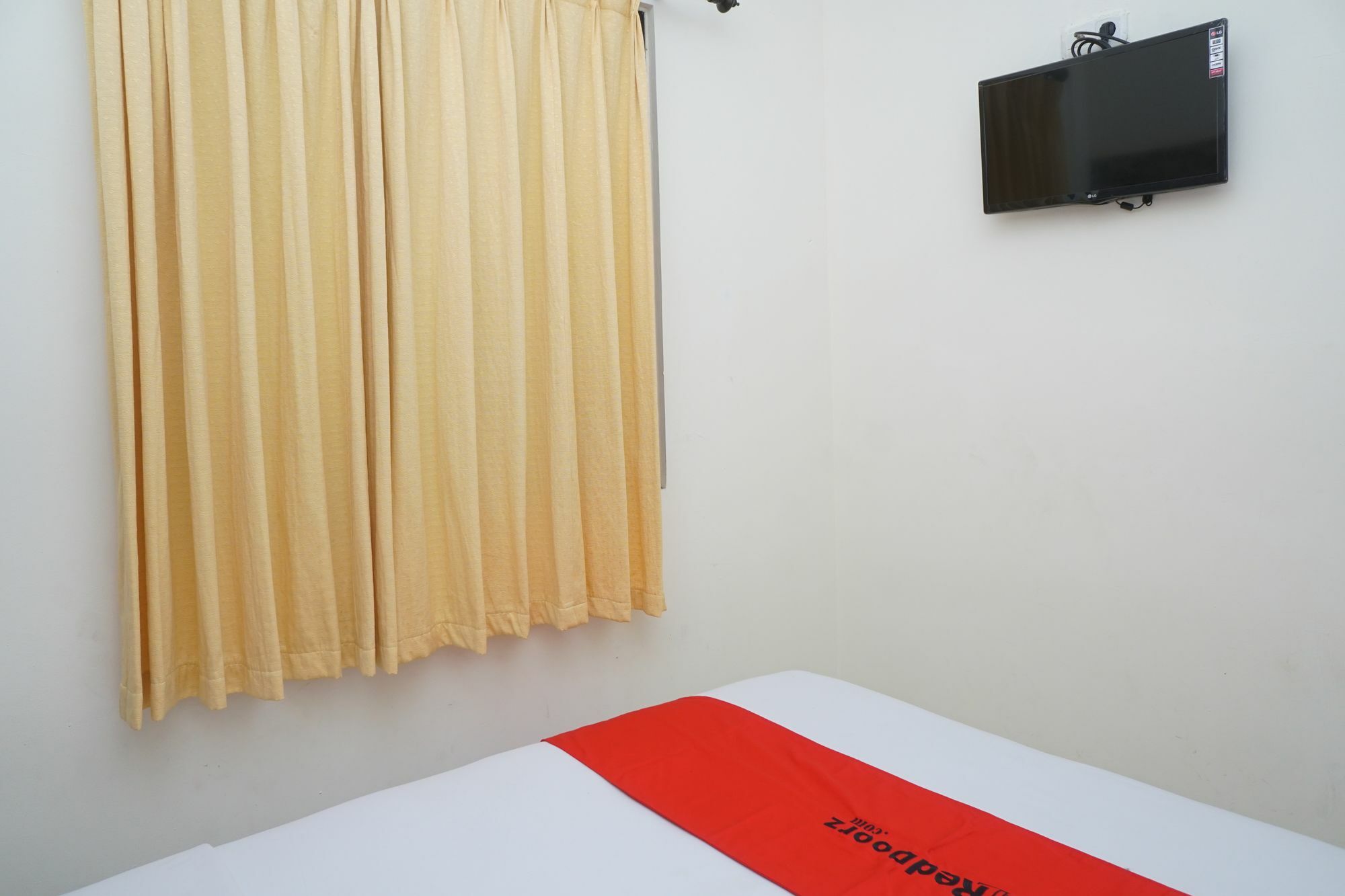 Reddoorz Plus @ Ciumbuleuit Area Bandung Extérieur photo