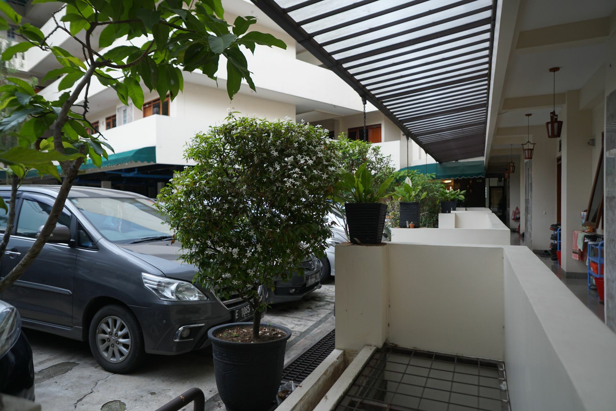 Reddoorz Plus @ Ciumbuleuit Area Bandung Extérieur photo