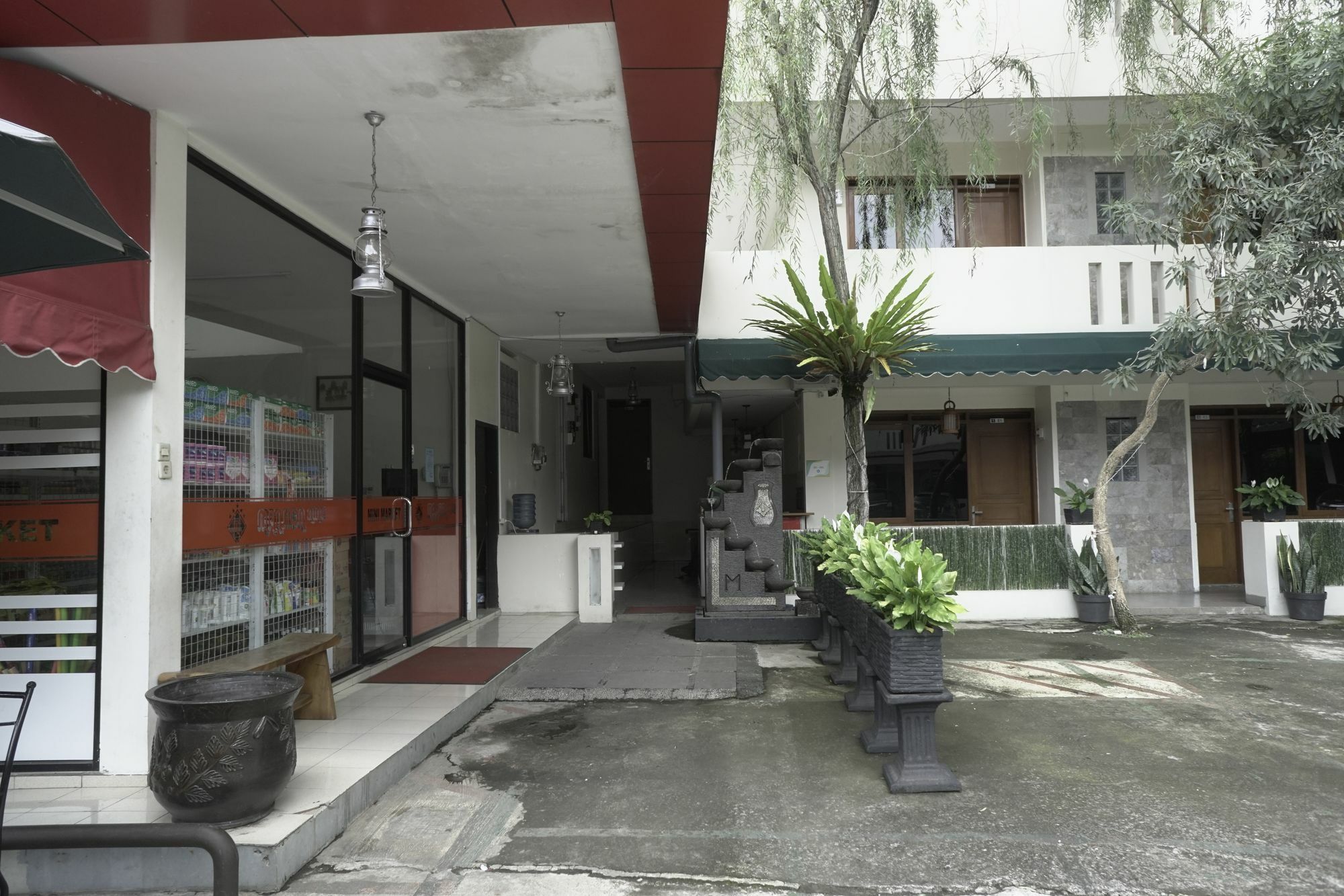 Reddoorz Plus @ Ciumbuleuit Area Bandung Extérieur photo